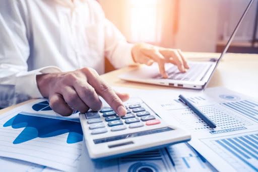 trabajador de empresas de factoring en Panamá